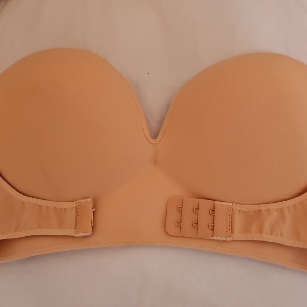 40/90 O2 Plunge Strapless Pushup Front Buckle Bra Beige Magic